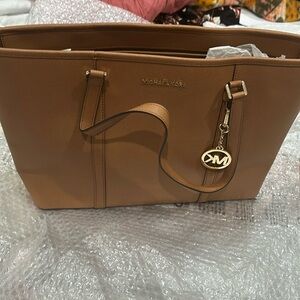 Michael kors extra large tote